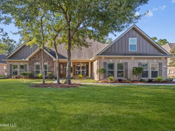 24732 Knollwood Dr, Pass Christian, MS 39571