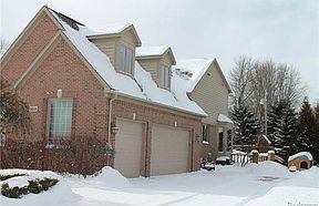 2nd image of 18935 Aspen Dr #9