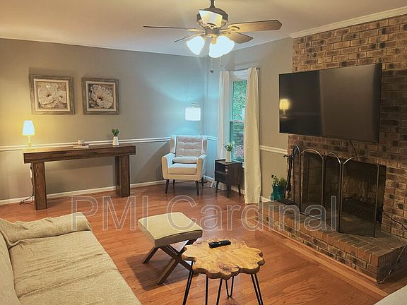 5th image of 7348 Oakwood Ln