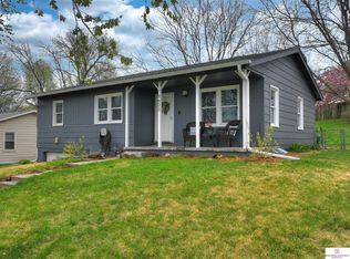 9603 Emmet St, Omaha, NE 68134