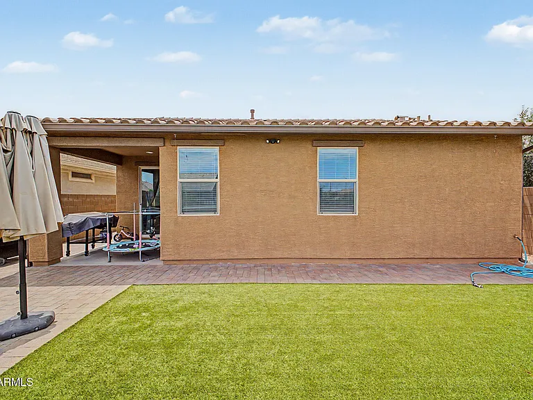 9012 W Solano Dr — Photo 26