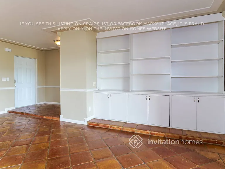 4689 Palo Verde Dr — Photo 3