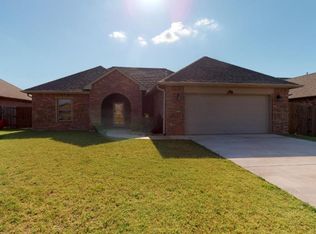 1411 NE Scenic Rdg, Elgin, OK 73538