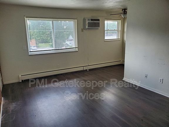 4th image of 6830 Simpson Ave
