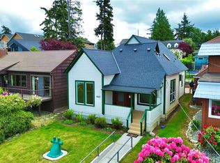 1517 6th Street, Anacortes, WA 98221
