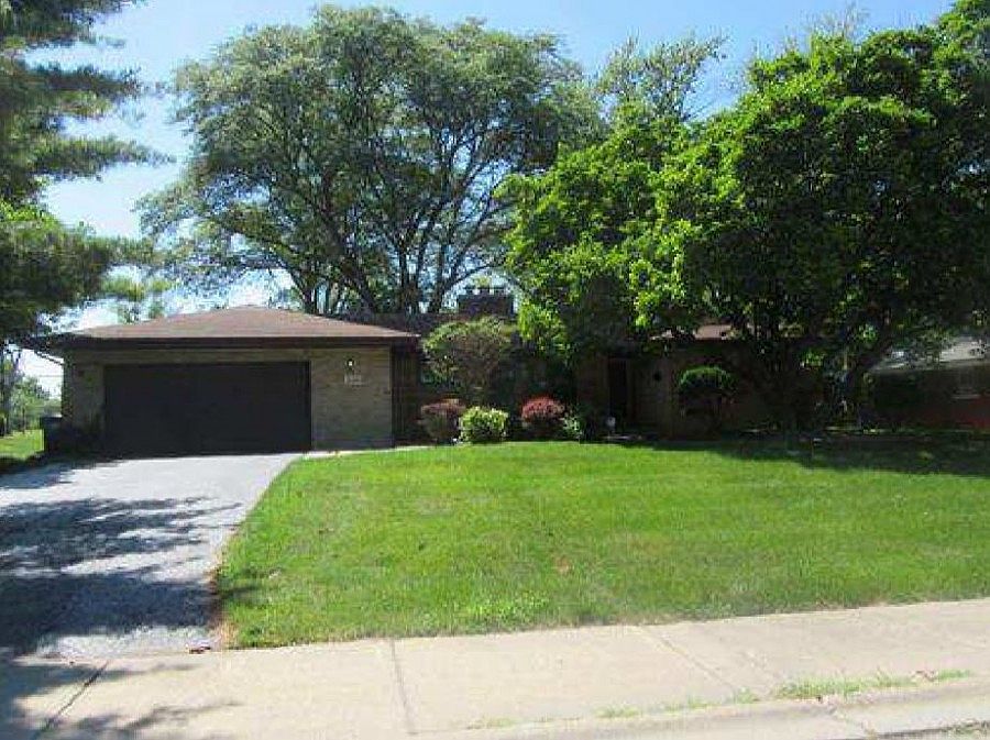 1st image of 836 Mackler Dr