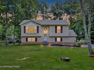141 Acorn Ln, Kunkletown, PA 18058