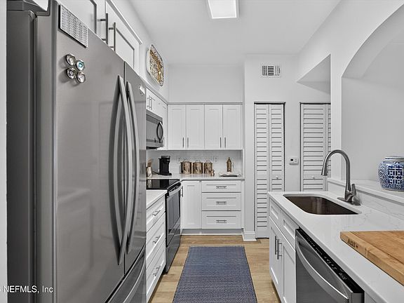 4th image of 10435 MIDTOWN Parkway #135
