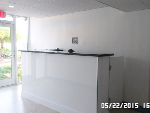 5th image of 11750 NE 16th Ave #308