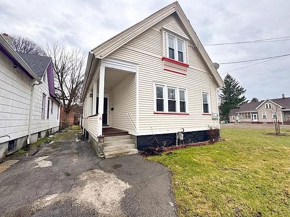 3rd image of 15 Dejonge St