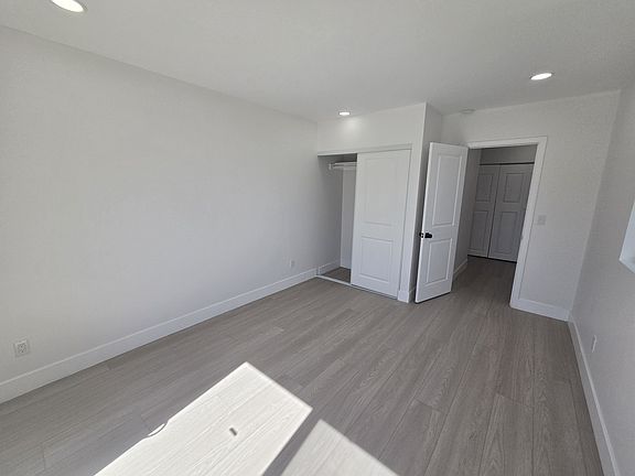 4th image of 2836 Washington St #B
