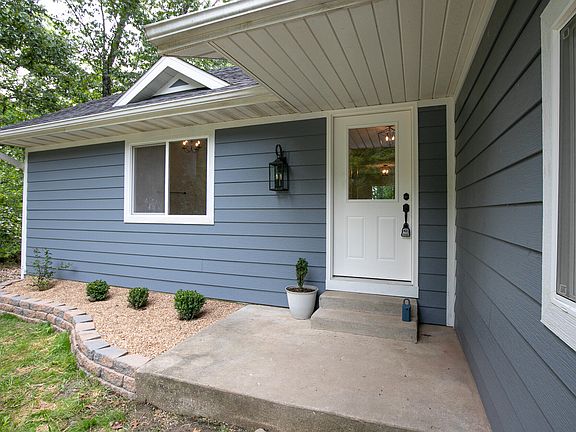 3rd image of 390 Dogwood Ridge