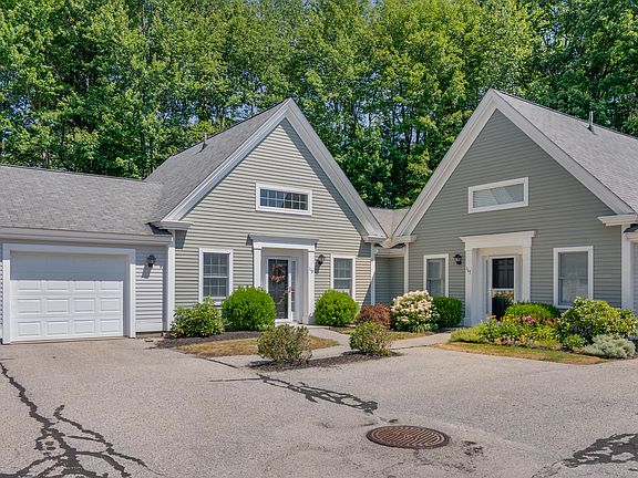 2nd image of 119 Farragut Way #119