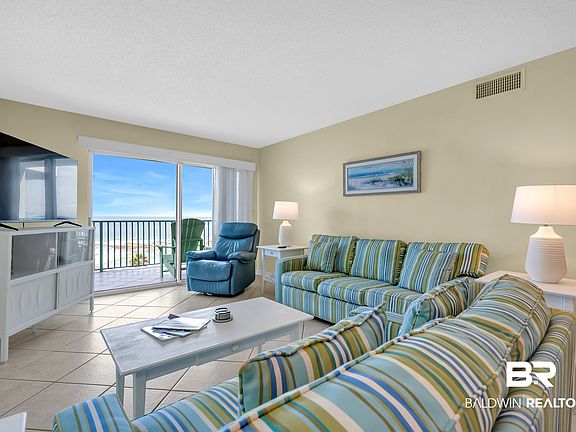 3rd image of 645 Plantation Rd #6704