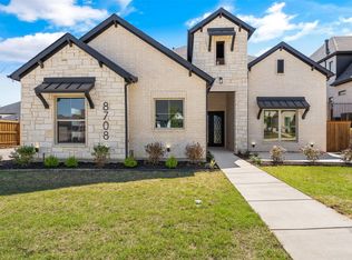 8708 Montrose Dr, North Richland Hills, TX 76182
