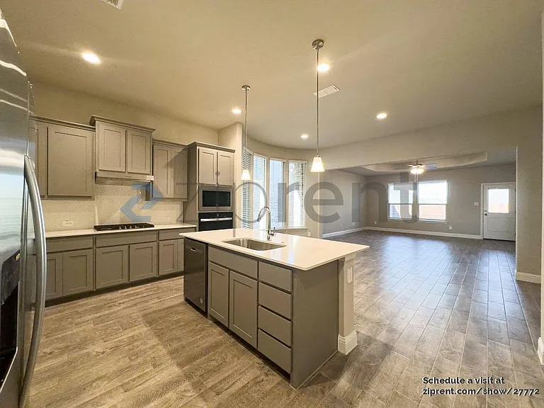 3108 Lionsgate Dr — Photo 8