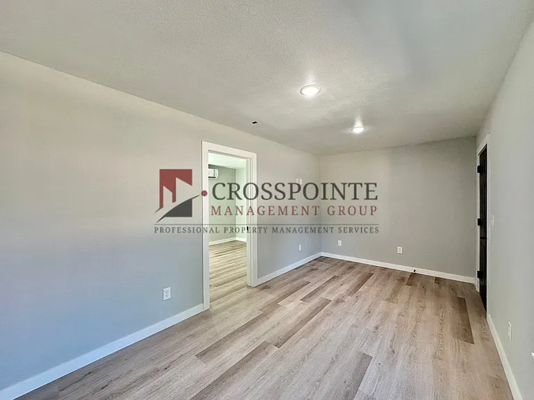 10211 Spur #164 — Photo 6