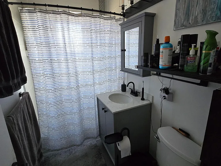 4345 N Keeler Ave #3W — Photo 5