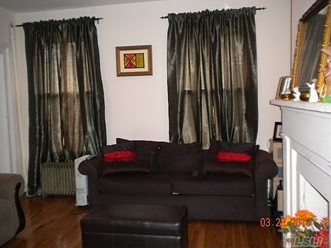 2nd image of 221 Park Ave