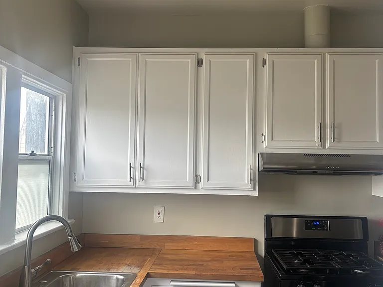 2536 S Palm Grove Ave — Photo 10