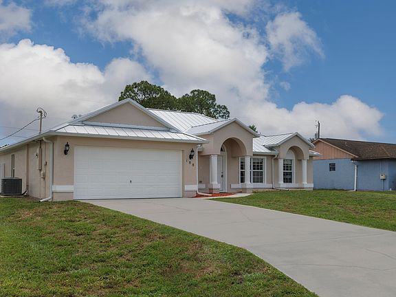 3rd image of 188 SW Klee Circle