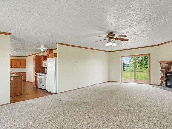 4th image of 3895 W Broomfield Rd
