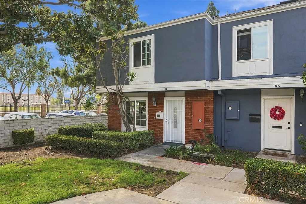 4 bed, 1420 sqft, $5,000 — Photo 2