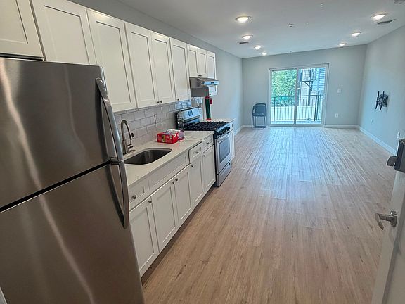 5th image of 188 Lafayette St #218