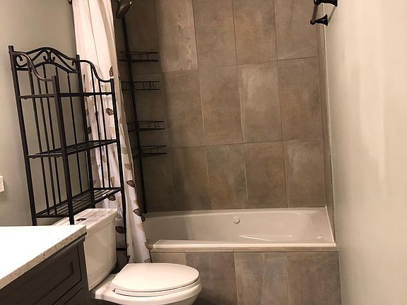 3rd image of 800 E 191st Pl APT 412