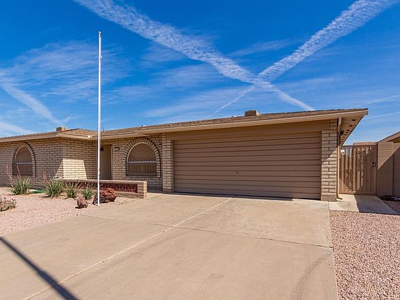 2nd image of 4041 E Carmel Cir