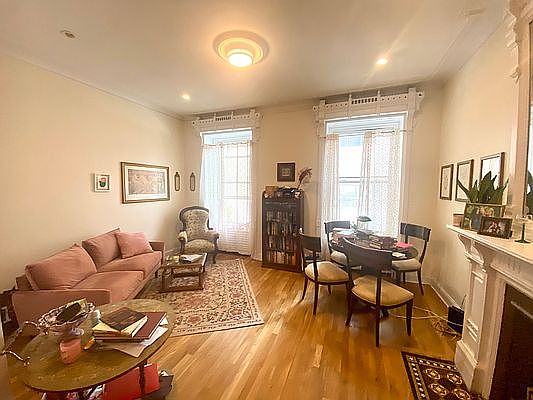 1st image of 177 W 126th St #2