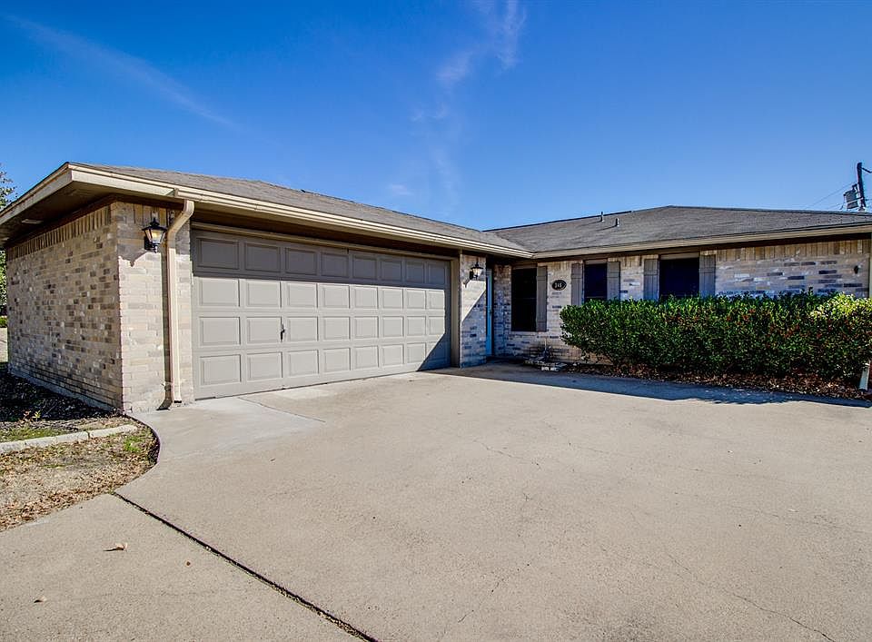 1st image of 346 Pin Oak Ln