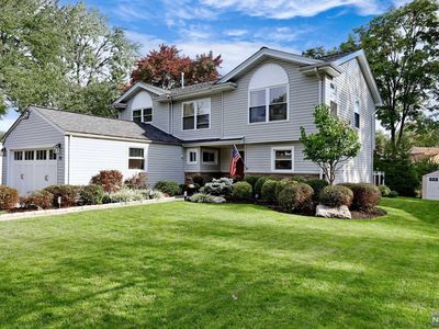 70 Eagle Dr, Emerson, NJ, 07630