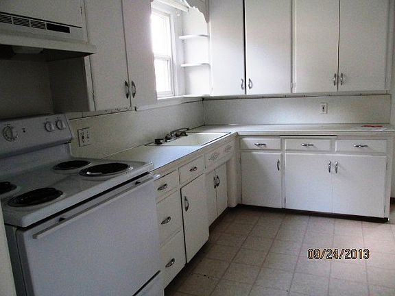 5th image of 3712 N 11th St