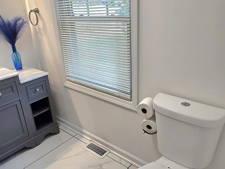 1385 Reynolds Rd SW — Photo 11