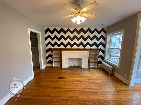 5th image of 1901 W Argyle St APT 2