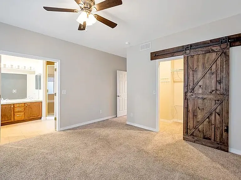 2228 Red Maple Cir — Photo 12