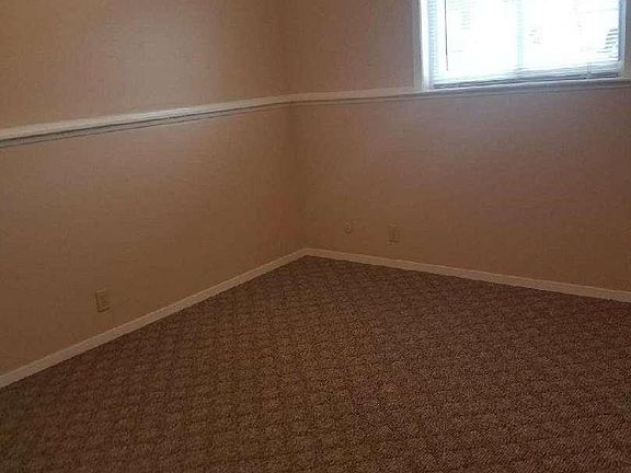 5th image of 661 Faidley Ct APT 9