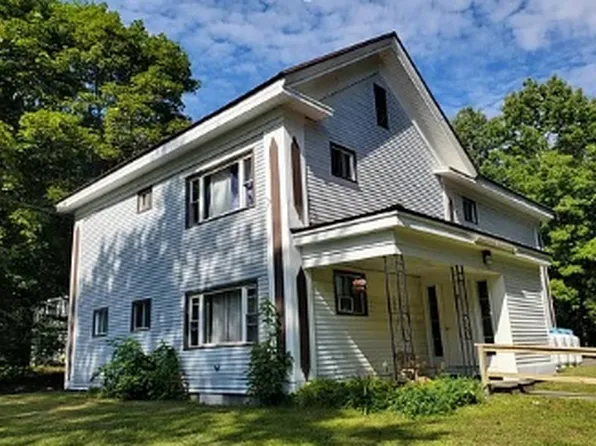 85 Union St #4, Calais, ME 04619