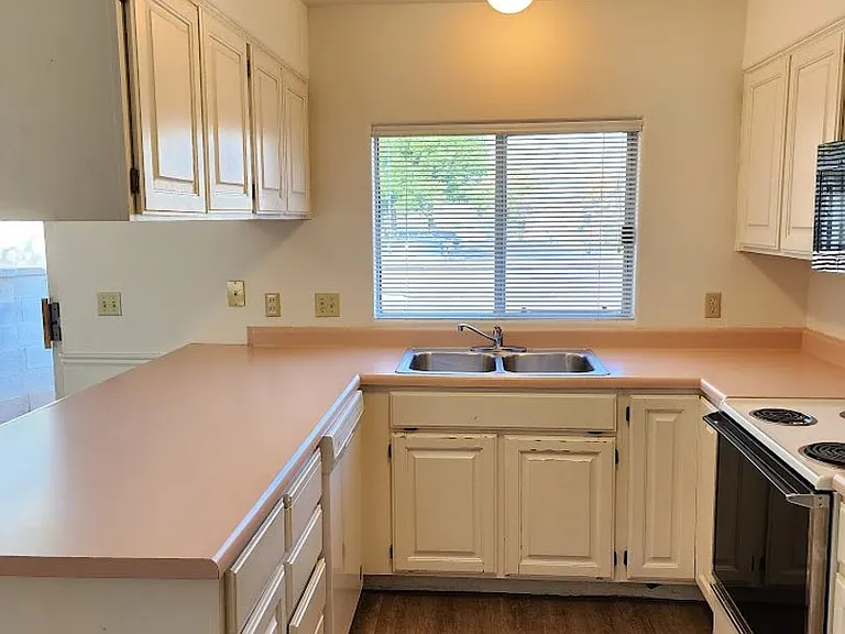 1040 N 1300 W #79 — Photo 19