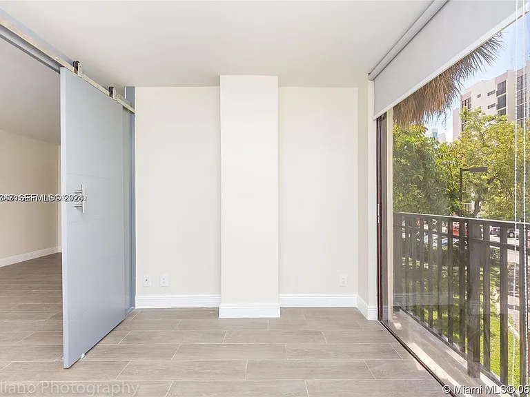 16919 N Bay Rd #218 — Photo 6