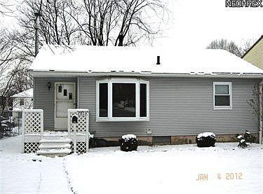 1st image of 2808 Oakwood Dr