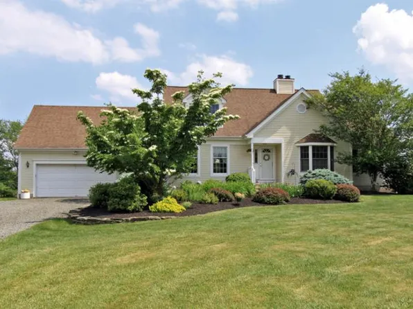 34 Cavell Pl, West Caldwell Twp., NJ 07006