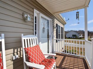 102 Kings Point Ave, Smithfield, VA 23430