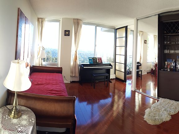 Guest bedroom