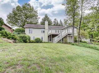 1120 Eastgate Dr, Kendallville, IN 46755