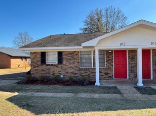 102 Parker Dr, Midland City, AL 36350