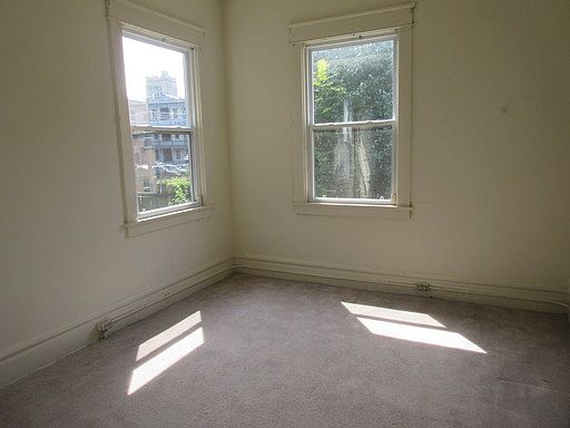 5th image of 1445 Worthington St #17911684