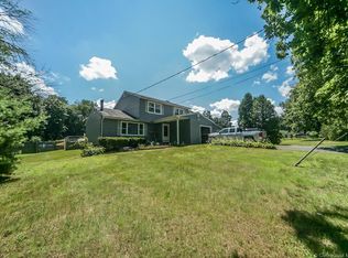 130 Parker Farms Rd, Wallingford, CT 06492