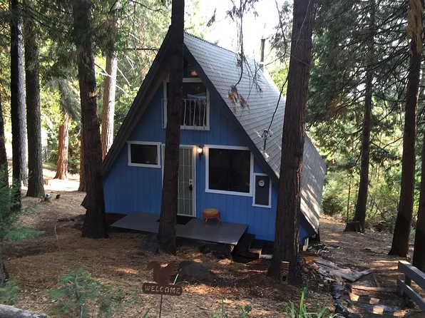 4272 Park Woods Dr, Pollock Pines, CA 95726